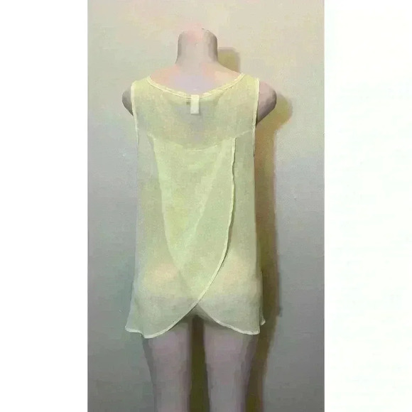 TORRID TOP SIZE 0 - Picture 2 of 4